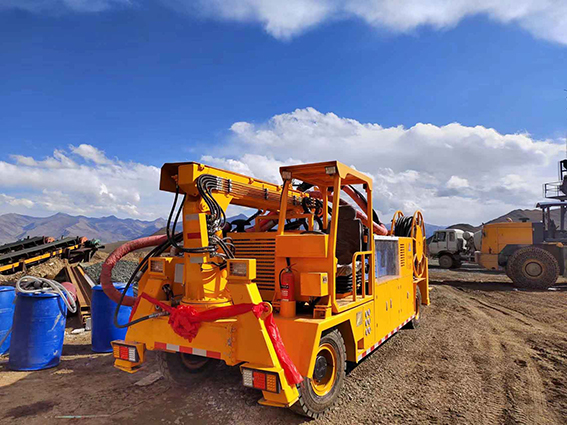 礦用柴油機(jī)濕式混凝土噴射車(chē)